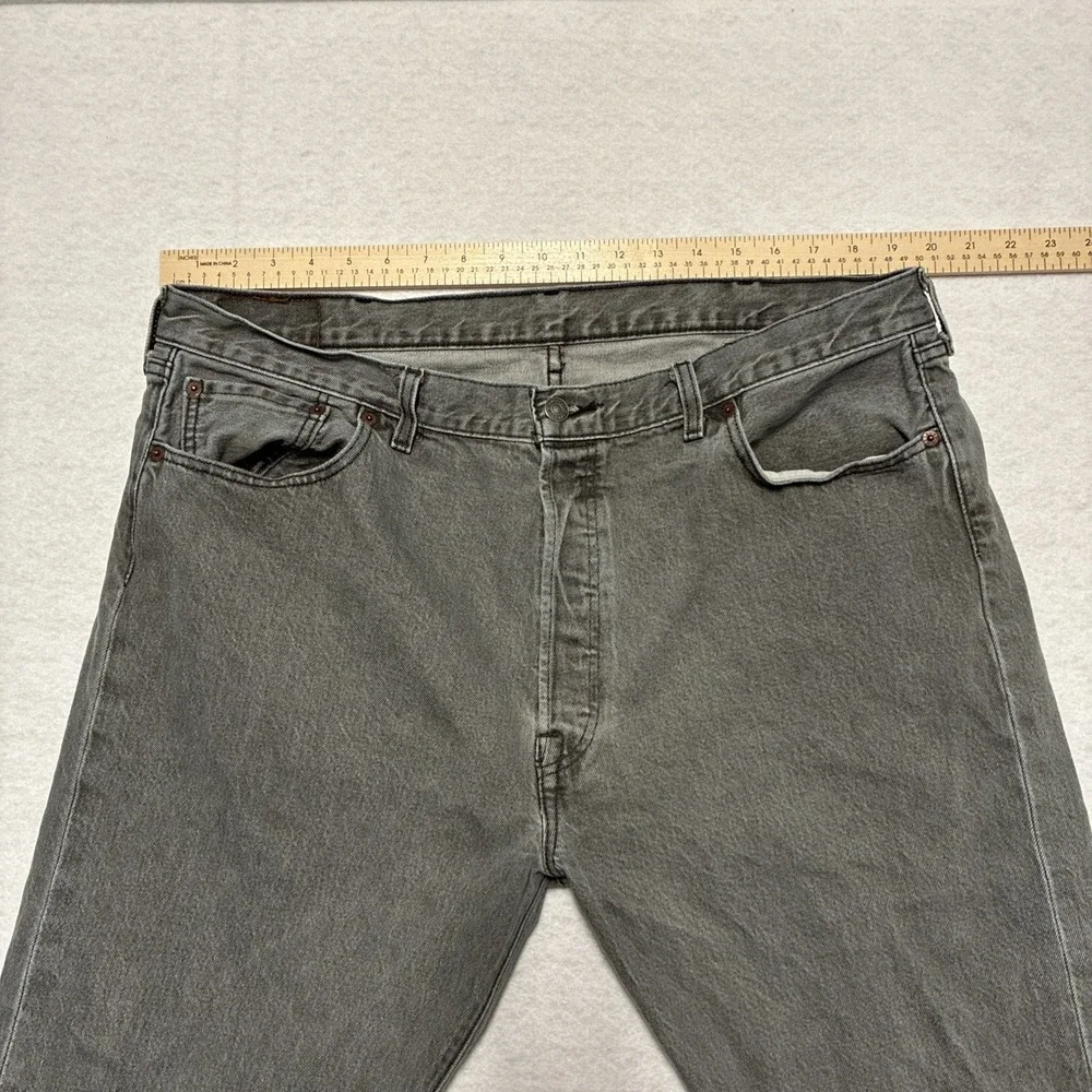 Levi's 501 Jeans Gray Mens‎ 40x 32 Straight Fit Red Tab Denim Button Fly